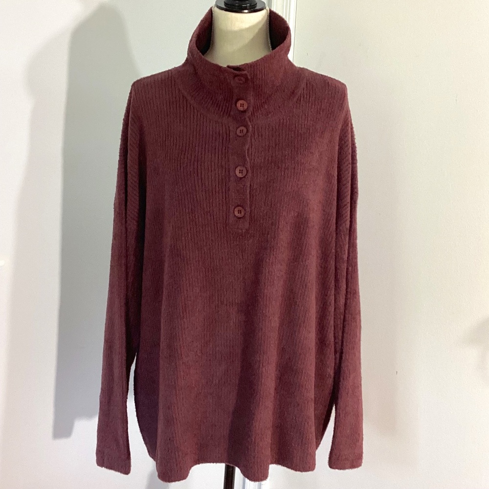 NWOT BAREFOOT DREAMS COZYCHIC LITE PLUS 2X BURGUNDY PULLOVER 3/4 BUTTON COLLAR